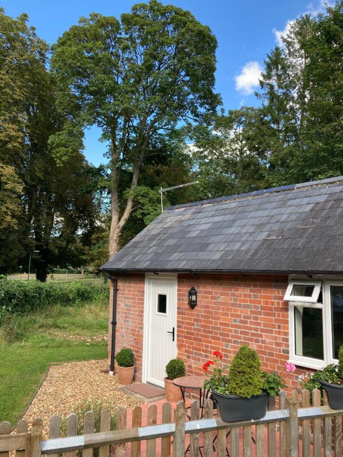 Hunters Moon B&B Tidworth Kültér fotó